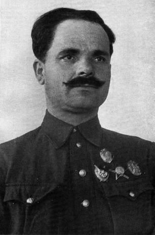 Герой Советского Союза   комиссар Сумского партизанского соединения Семен Васильевич Руднев