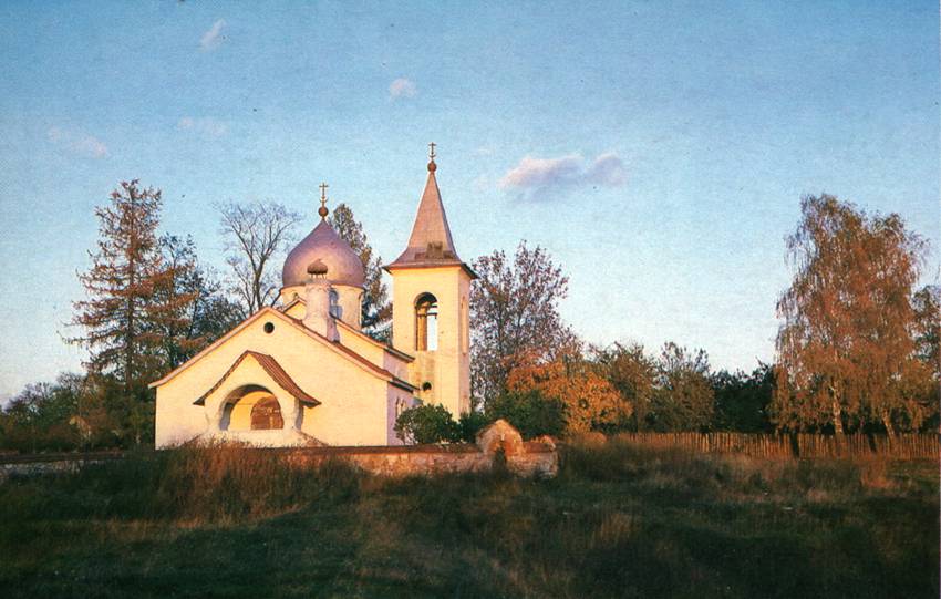 Церковь в селе Бехово. Построена в 1906 по проекту В.Д. Поленова